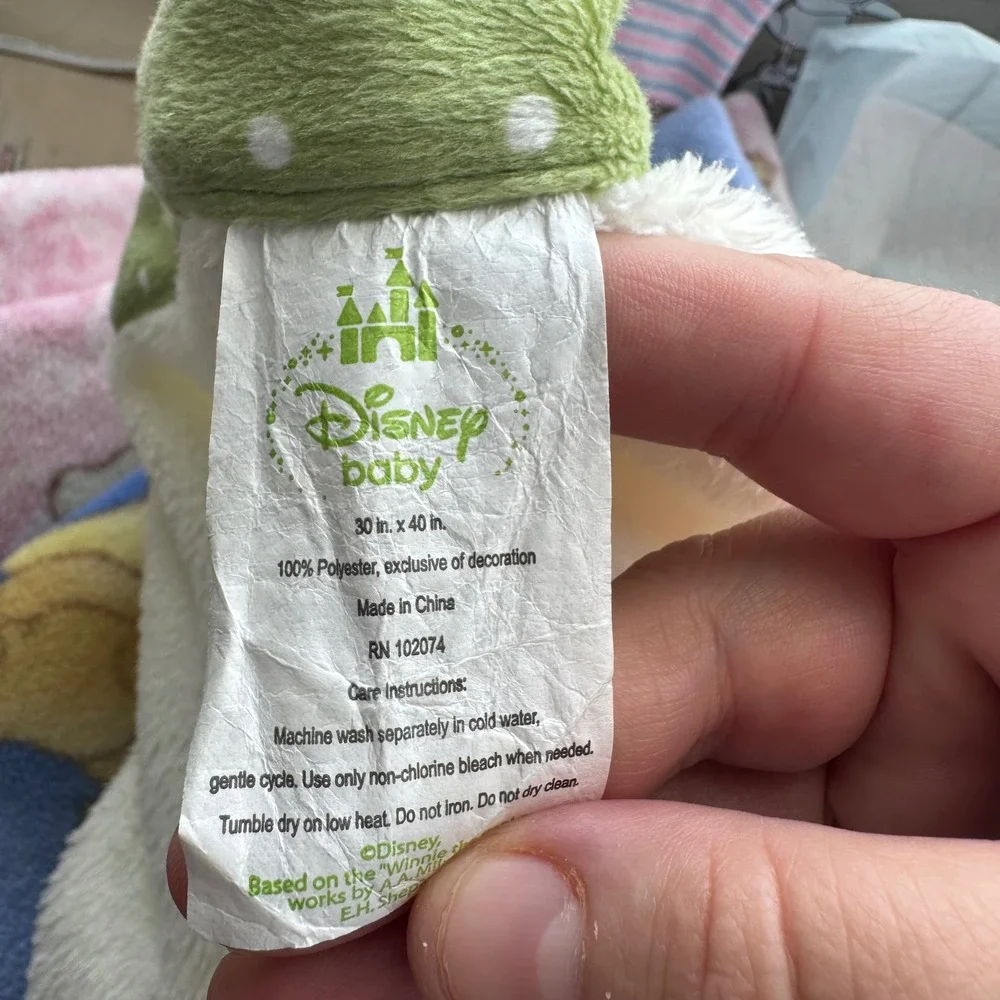 Disney Baby Winnie the Pooh Blanket Unisex 30x40 Green Cream Polka Dot Fleece